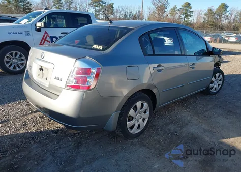 2007 Nissan Sentra 2.0S z USA, uszkodzony, nr VIN 3N1AB61E27L683752